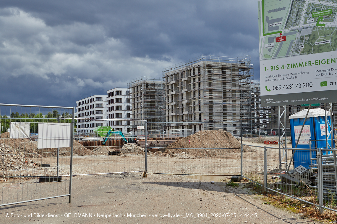 25.07.2023 - Rundgang im Alexisquartier in Neuperlach